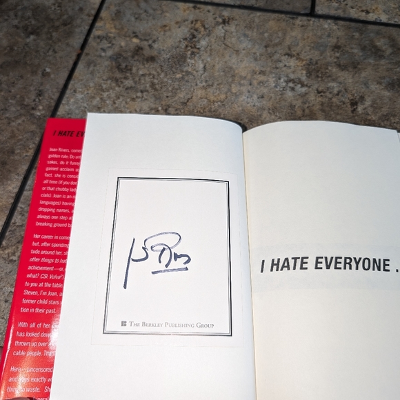 Joan Rivers I Hate Everyone Signed Copy - Picture 6 of 9